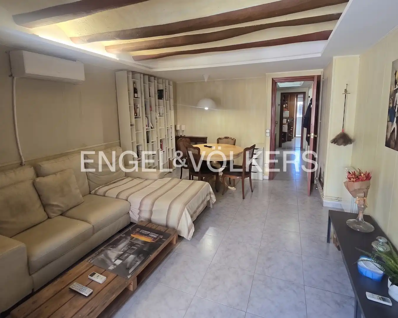 Wohnzimmer von Wohnung zum Verkauf in Barcelona mit Heizung und Terrasse