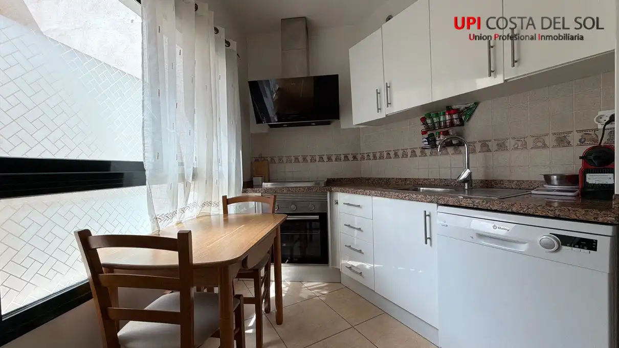 Cocina de Piso en venta en Torremolinos con Aire acondicionado, Calefacción y Amueblado