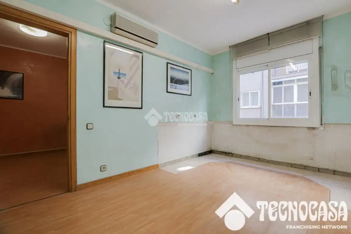 Habitación de Piso en venta en Canovelles con Aire acondicionado y Balcón