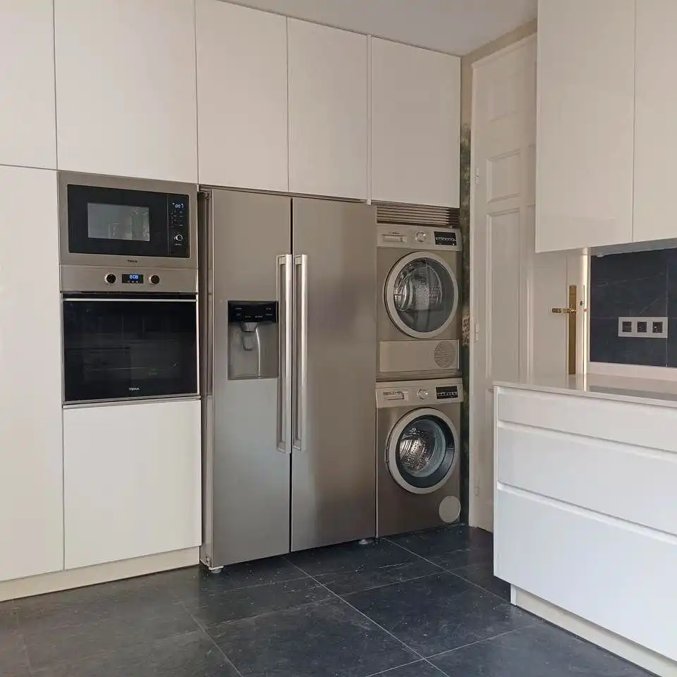 Küche von Dachboden zur Miete in Madrid mit Klimaanlage, Heizung und Terrasse