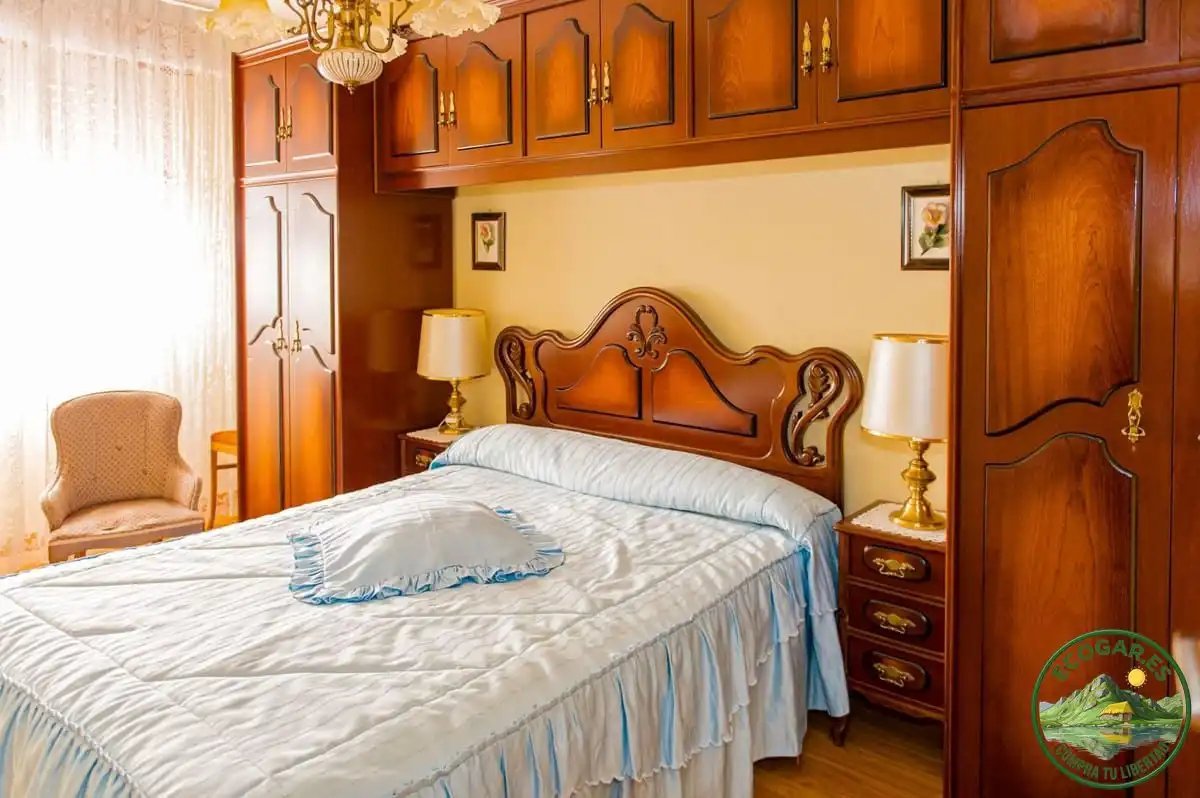 Bedroom of Flat for rent in Toreno  with Heating, Parquet flooring and Terrace