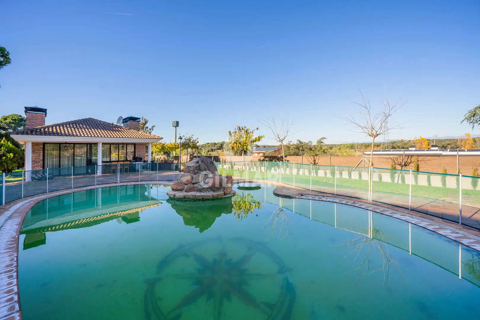Piscina de Casa o xalet en venda en Pozuelo de Alarcón amb Calefacció, Jardí privat i Piscina