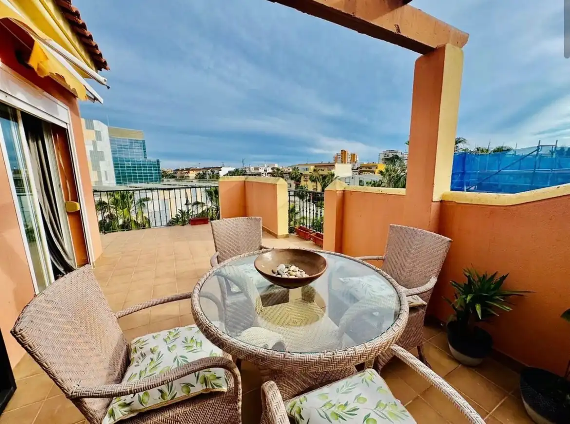Piso con ascensor en venta en Centro ciudad, imagen 2