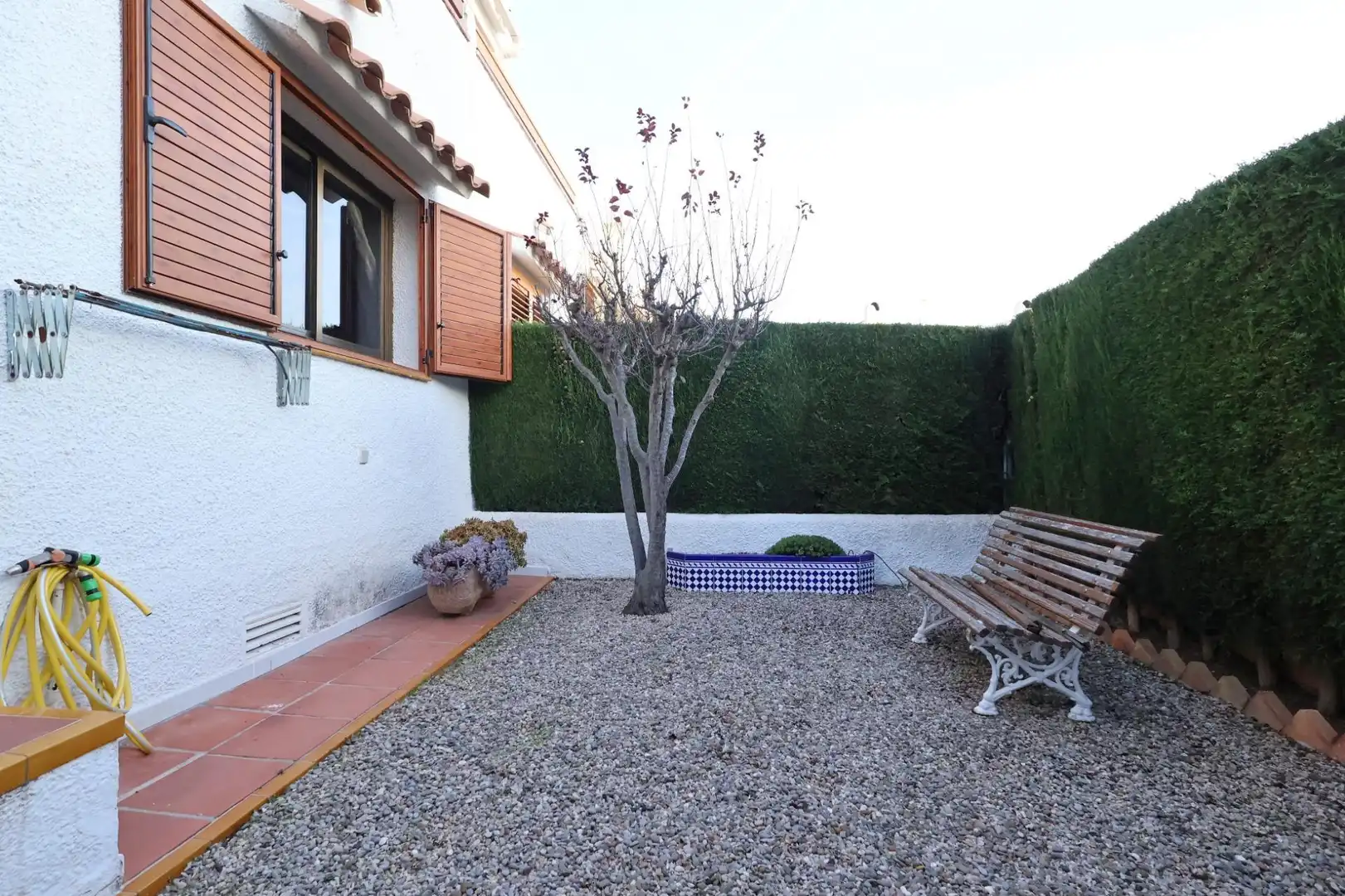 Jardí de Casa o xalet en venda en Cunit amb Jardí privat, Terrassa i Piscina comunitària
