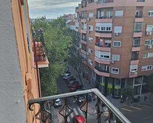 Exterior view of Flat to rent in  Madrid Capital  with Air Conditioner and Balcony