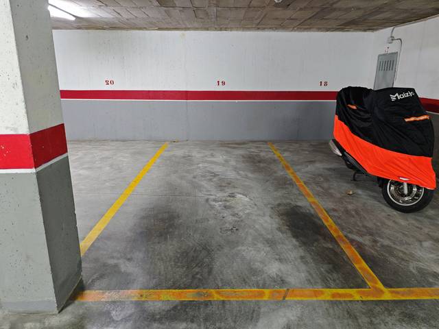 Garaje en Venta en Carrer de Sant Joan Bosco, 37 en Campello pueblo