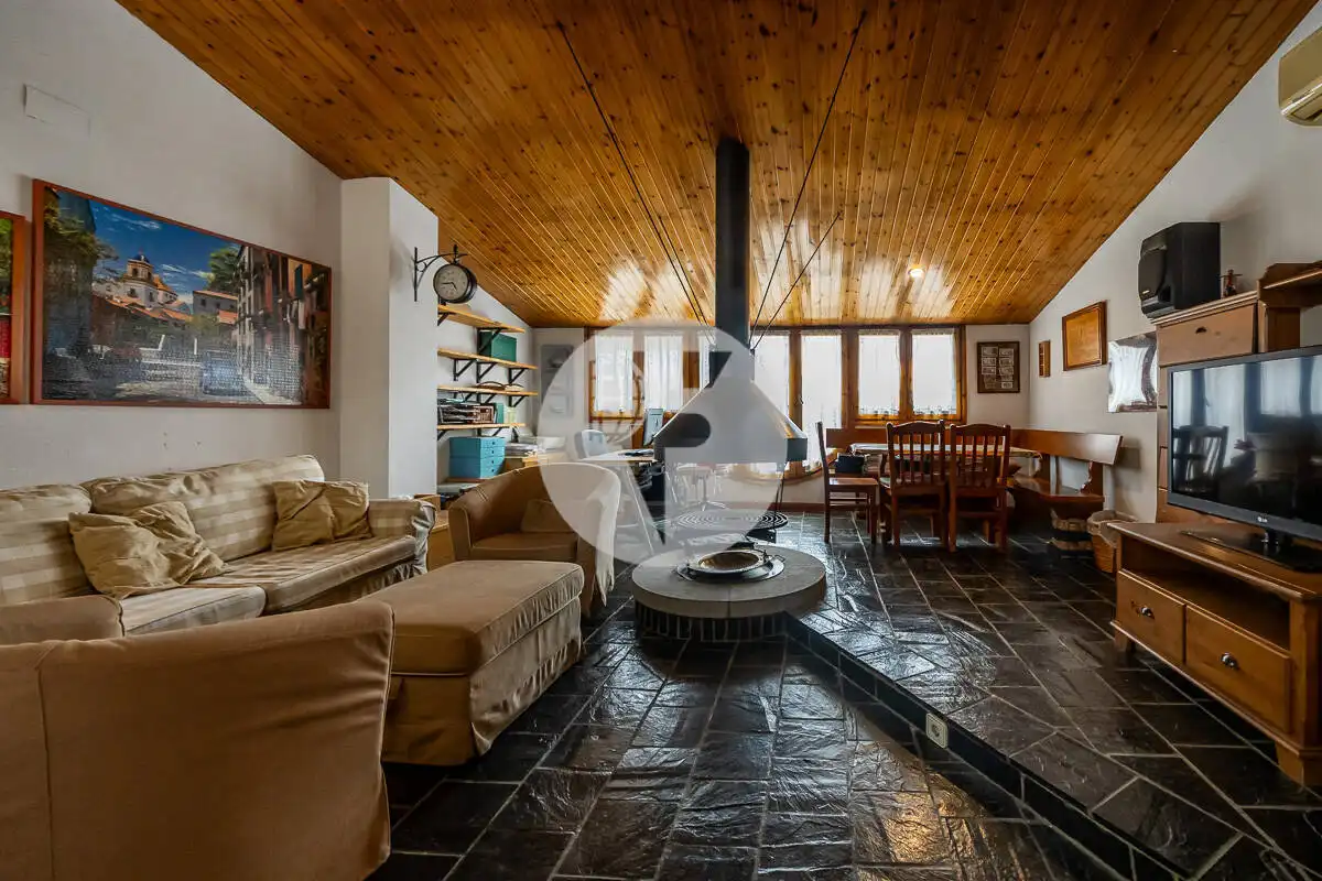 Sala d'estar de Casa adosada en venda en Sabadell amb Aire condicionat, Calefacció i Terrassa