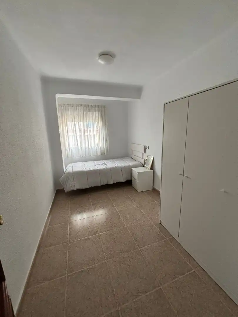 Habitación de Piso de alquiler en Málaga con Amueblado, Horno y Microondas