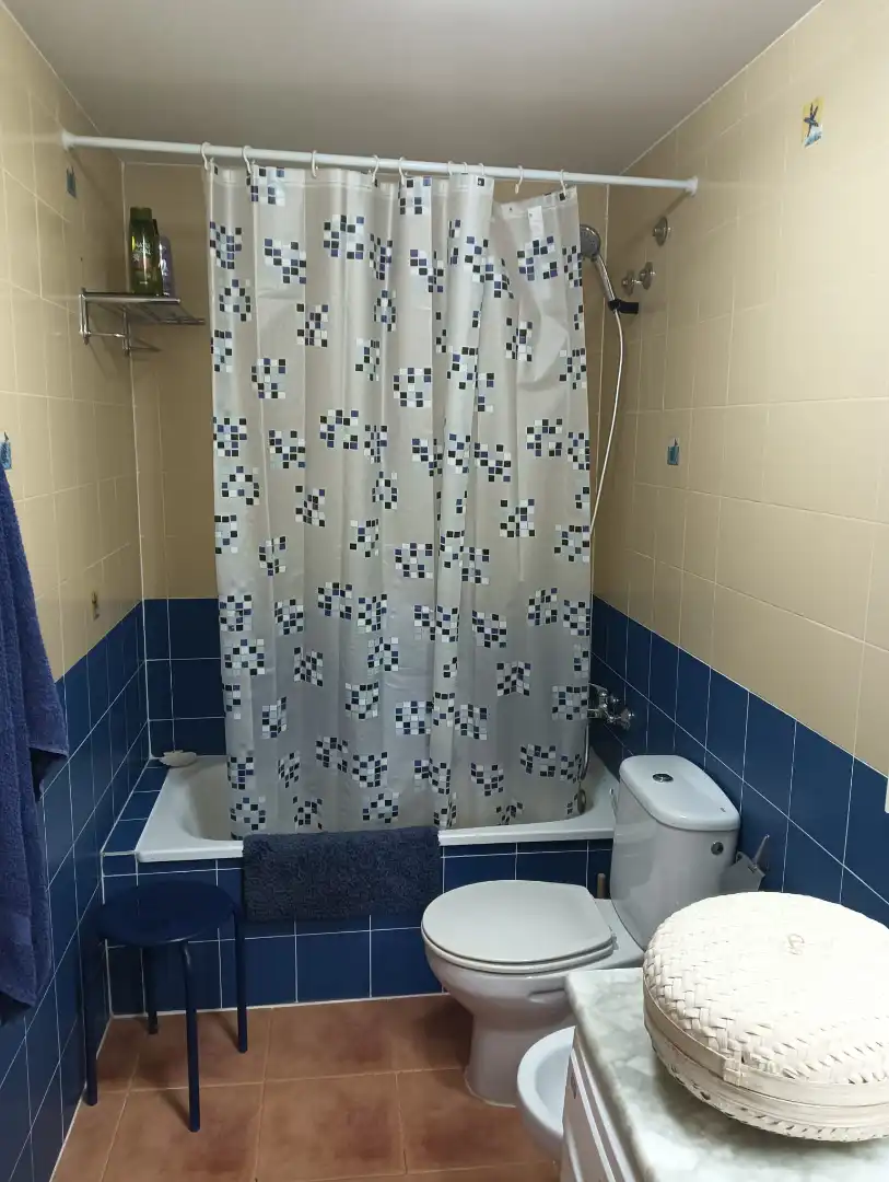 Badezimmer von Wohnung zur Miete in Canet d'En Berenguer mit Klimaanlage, Abstellraum und Schwimmbad