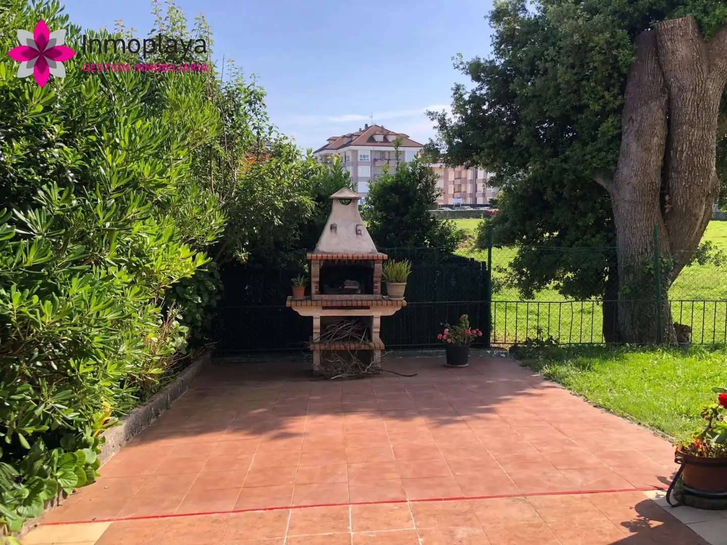 Adossat amb jardí en venda a Pedroso