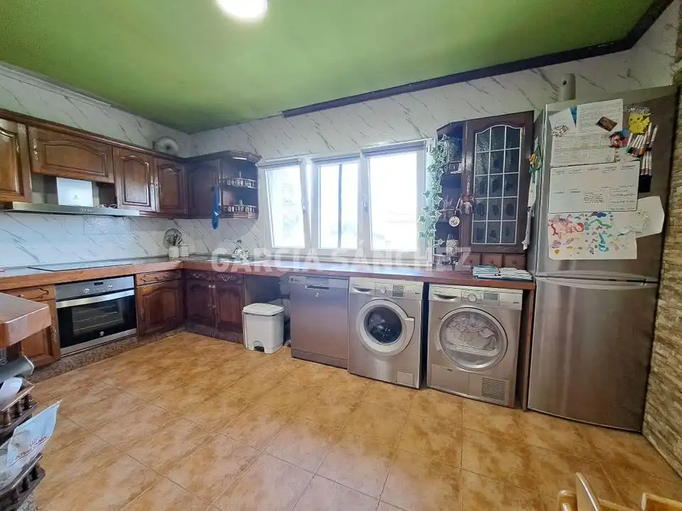 Kitchen of Houses for sale in Boiro  with Private garden, Terrace and Furnished