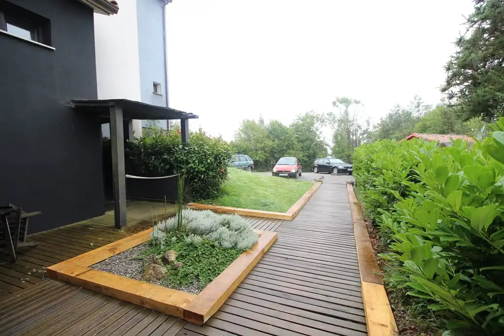 Terrassa de Casa o xalet en venda en Cabranes amb Aire condicionat, Calefacció i Jardí privat