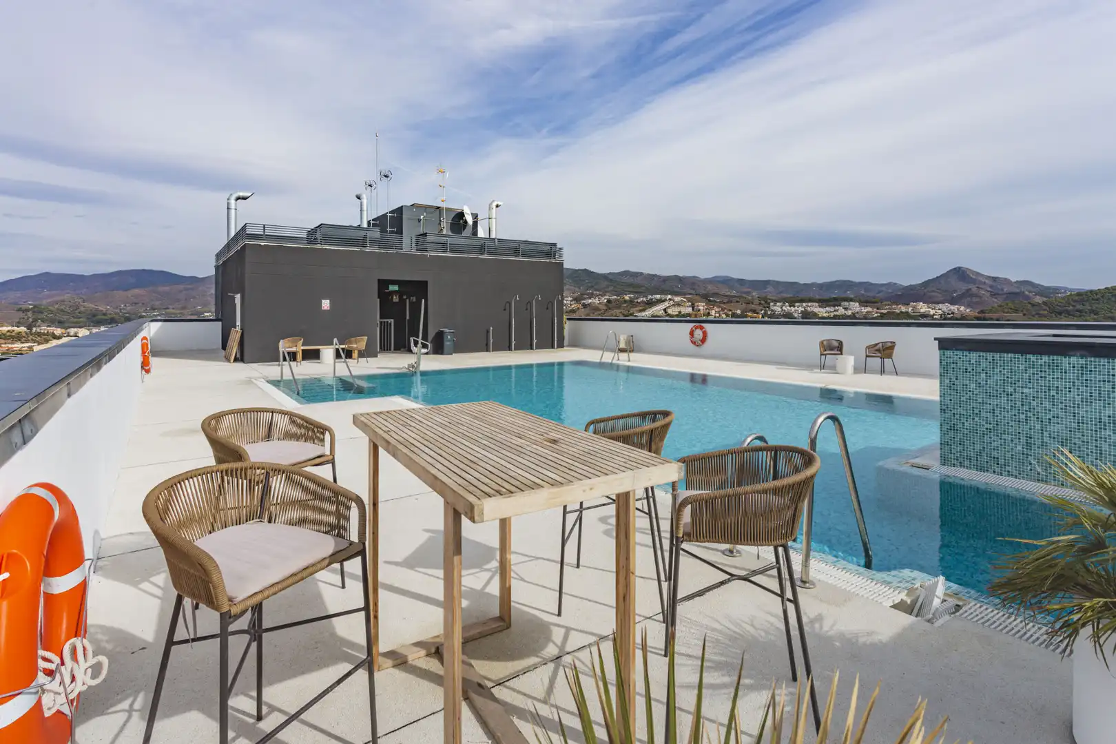 Schwimmbecken von Wohnung zum Verkauf in Málaga mit Schwimmbad und Gemeinschaftspool