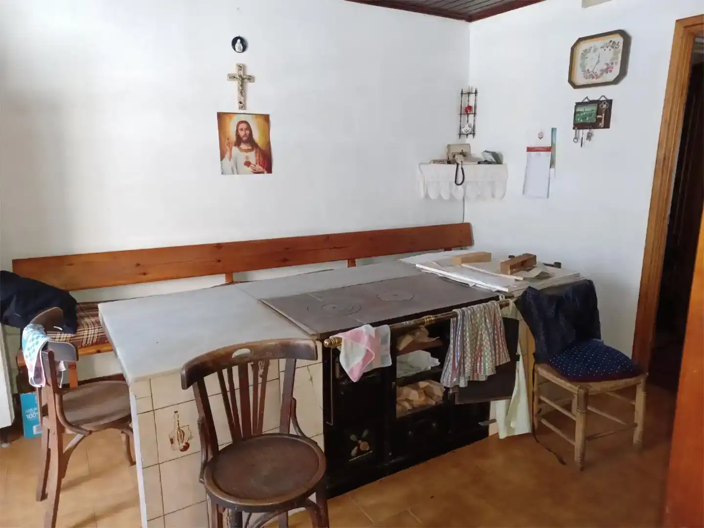 Cuina de Casa adosada en venda en A Fonsagrada  amb Parquet i Moblat