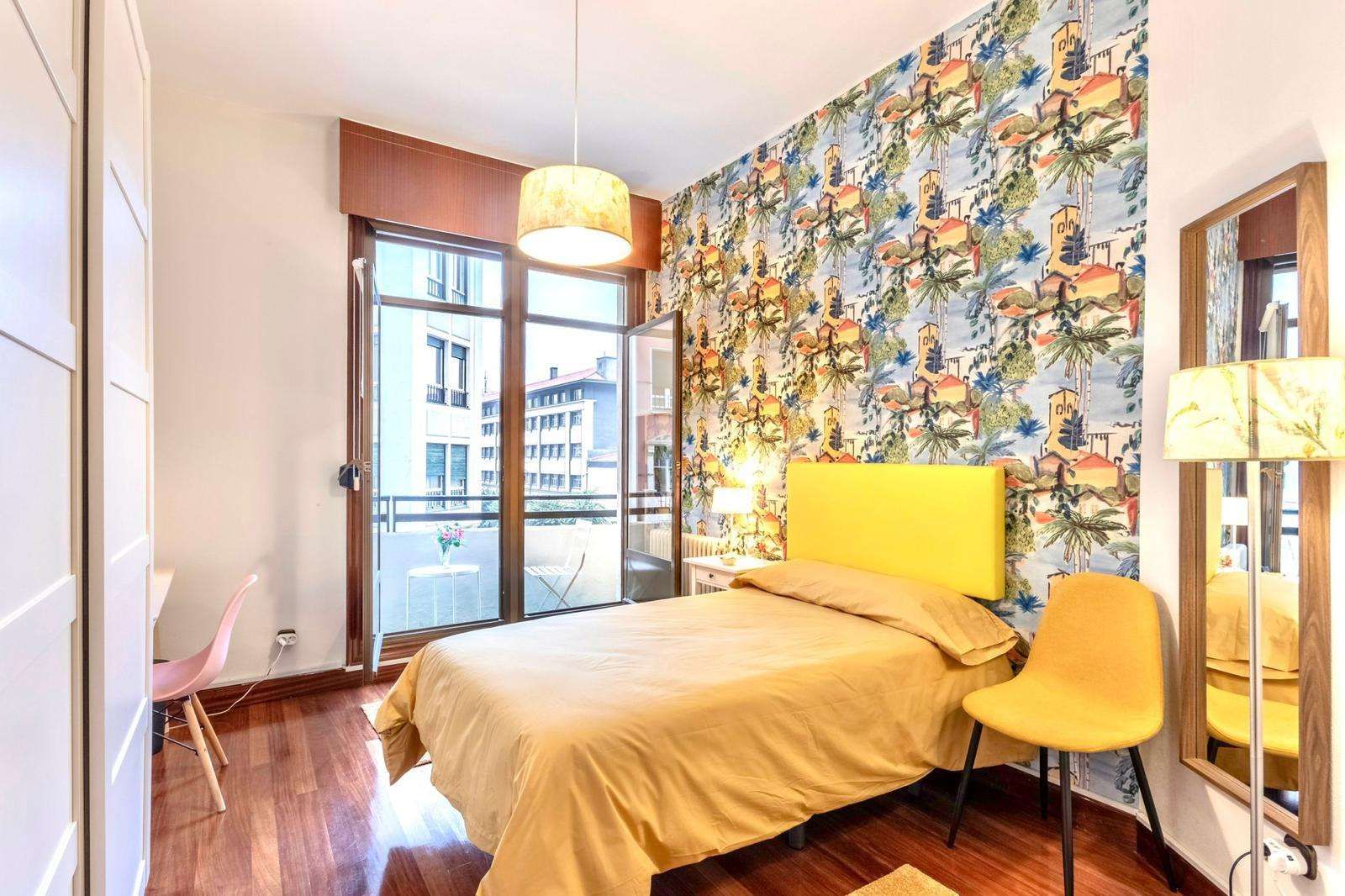 Flat to share in Sabino Arana - Jesuitas