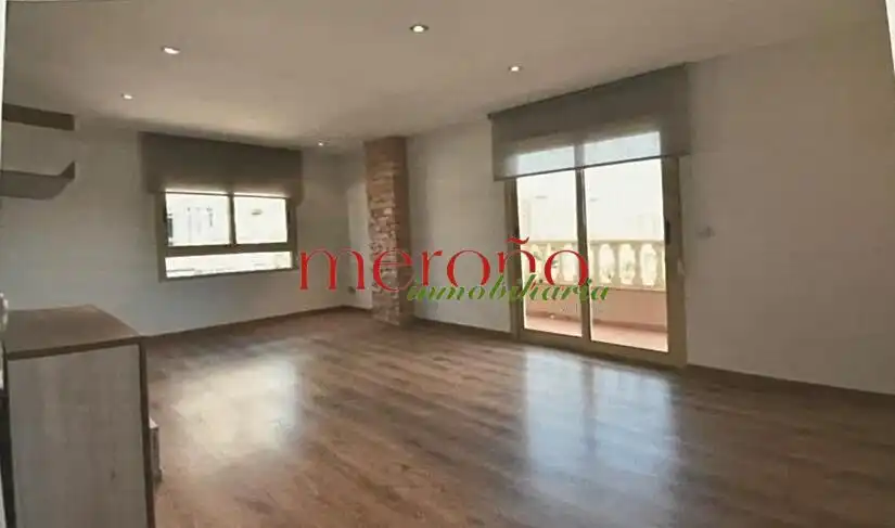 Wohnzimmer von Wohnung zur Miete in Elche / Elx mit Klimaanlage, Terrasse und Möbliert