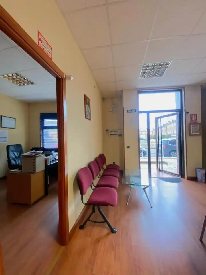 Oficina en venda a Calle Sagunto 6 Bajo 6 24010 Leon, San Andrés del Rabanedo pueblo