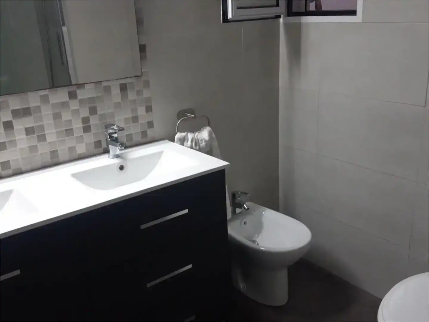 Bathroom of Flat for sale in Lepe