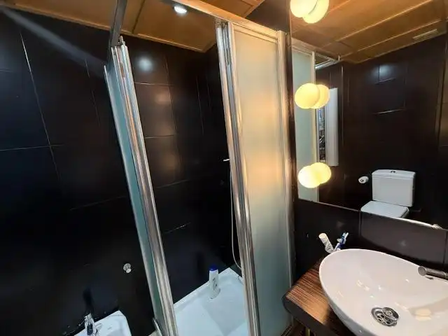 Baño de Ático en venta en Murcia con Aire acondicionado, Terraza y Amueblado
