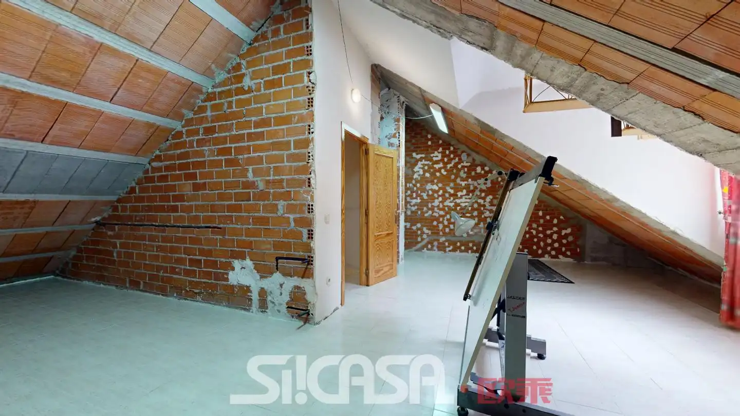 Detached homes for sale in Parla  with Air Conditioner, Heating and Private garden