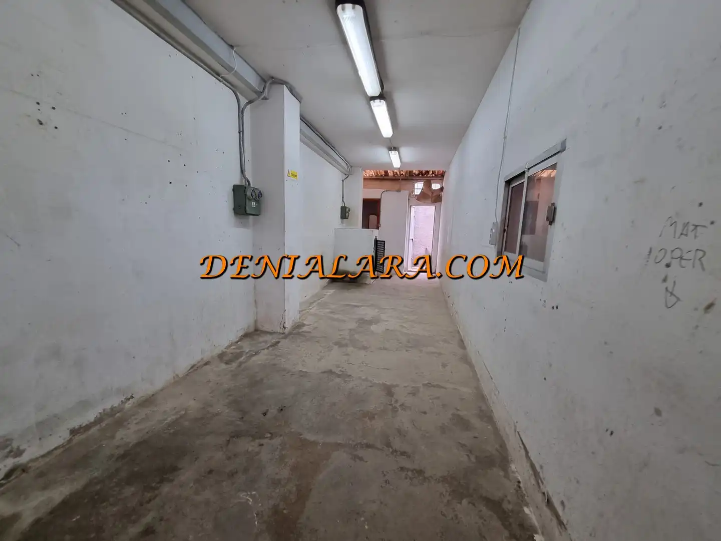 Commercial properties for rent in Pego