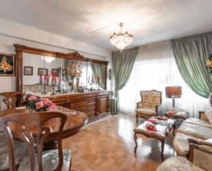 Living room of Flat for sale in  Madrid Capital  with Heating and Terrace