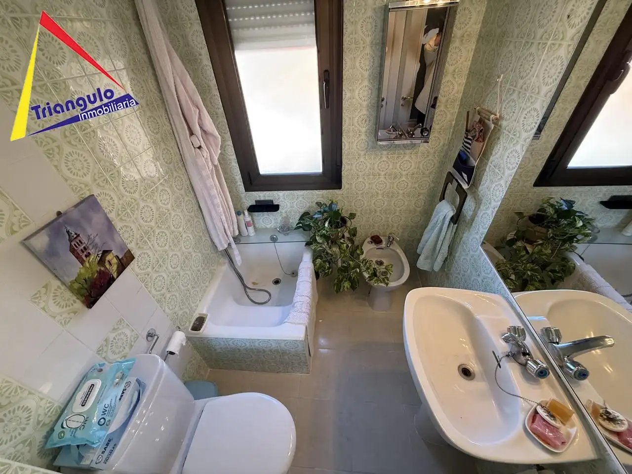 Baño de Piso en venta en Segovia con Calefacción y Terraza