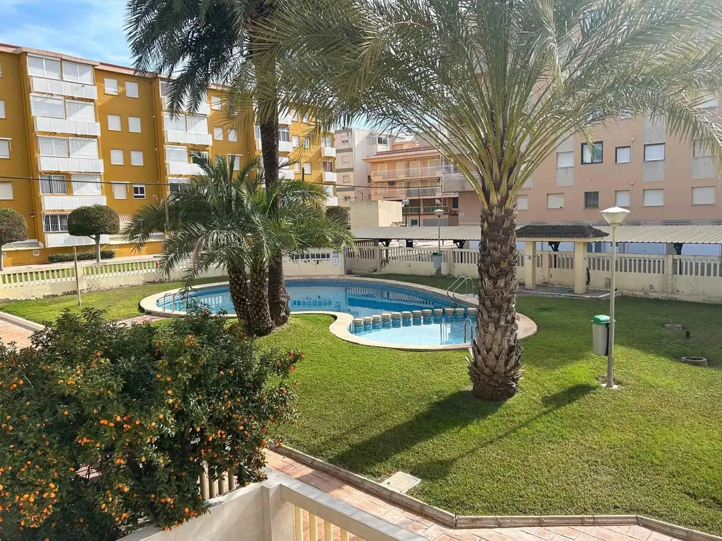Piscina de Casa adosada en venta en Miramar con Calefacción, Jardín privado y Terraza