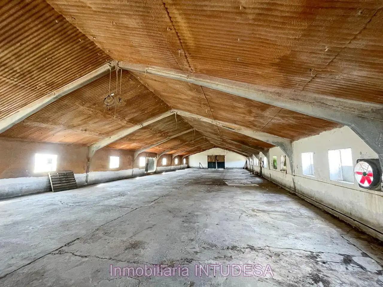 Industrial building to rent in De Malón, imagen 3