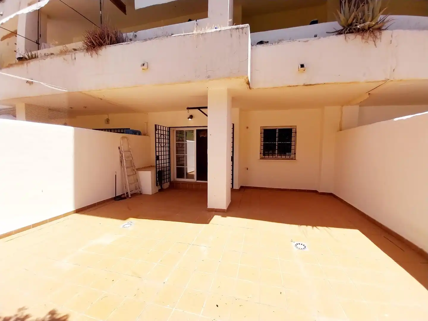 Terrace of Ground floor for sale in Benalmádena  with Air Conditioner, Heating and Private garden