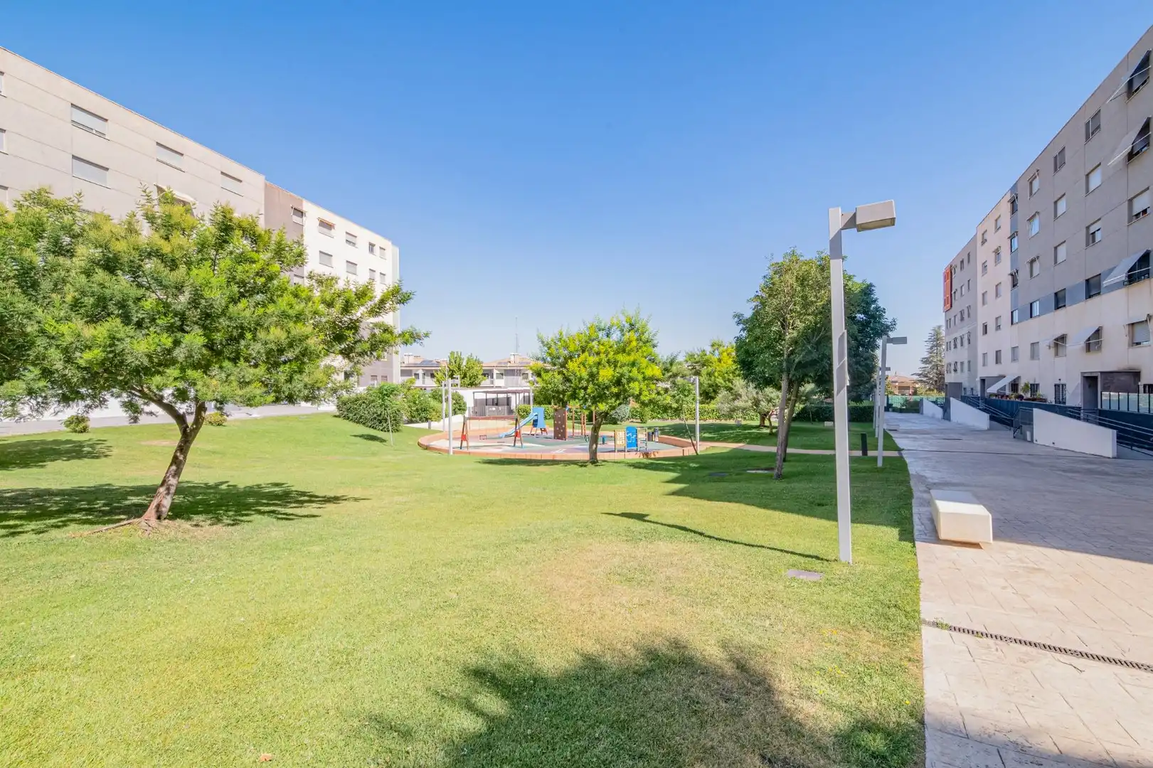 Vista exterior de Planta baixa en venda en Alhendín amb Aire condicionat, Jardí privat i Terrassa