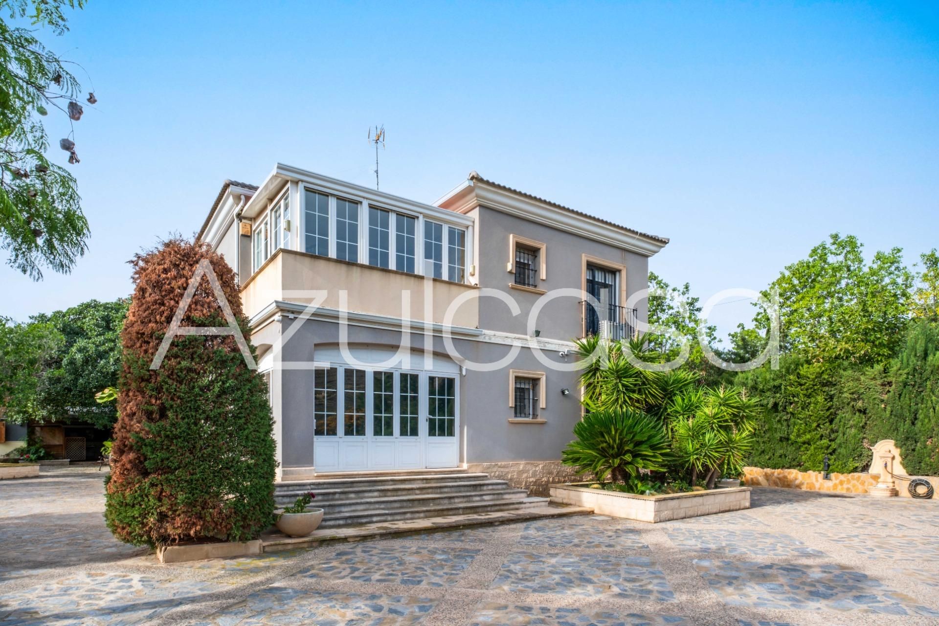 Vista exterior de Casa o xalet en venda en Alicante / Alacant amb Aire condicionat, Calefacció i Jardí privat