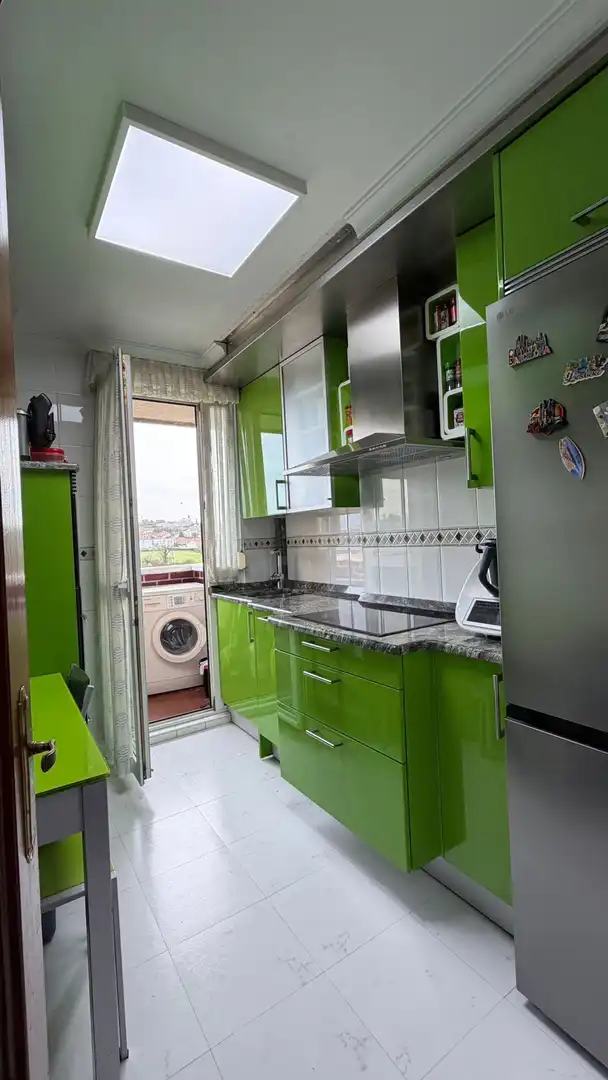 Küche von Wohnung zum Verkauf in Santander mit Parkett und Terrasse