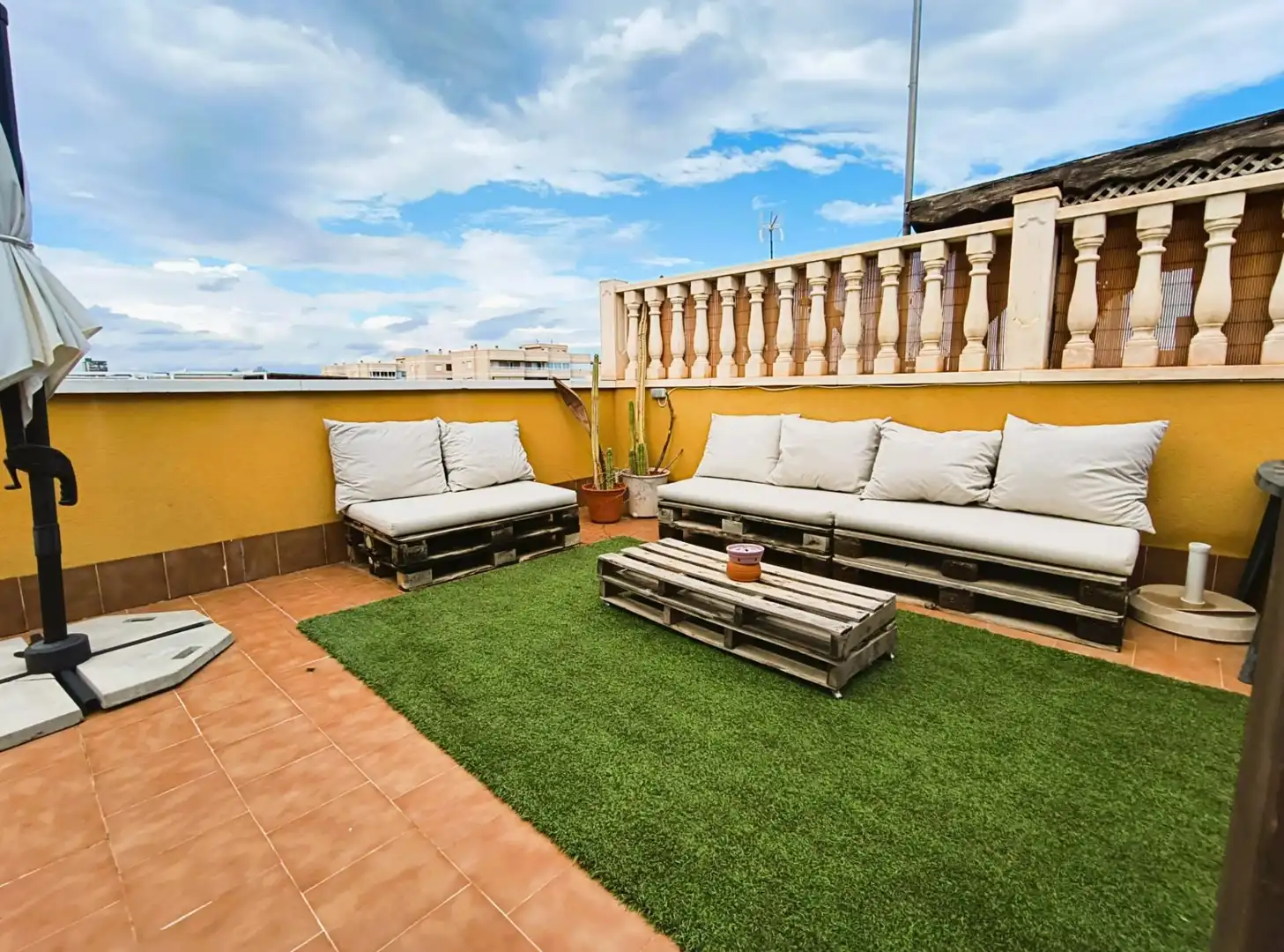 Terrassa de Casa o xalet en venda en Elche / Elx amb Aire condicionat, Jardí privat i Terrassa
