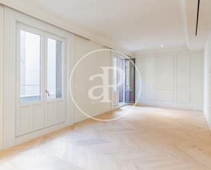 Bedroom of Flat to rent in  Madrid Capital  with Air Conditioner, Heating and Terrace