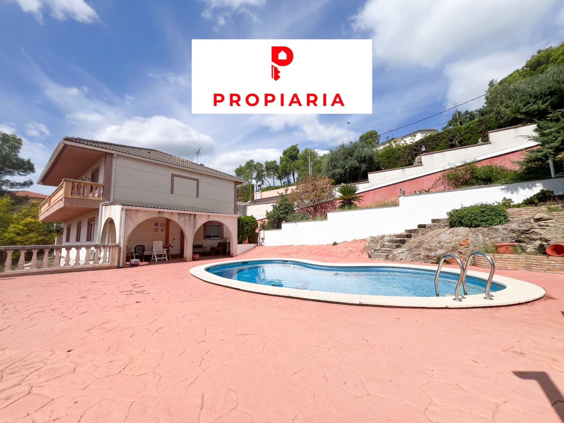 Vista exterior de Casa o chalet en venta en Vallirana con Aire acondicionado, Jardín privado y Terraza