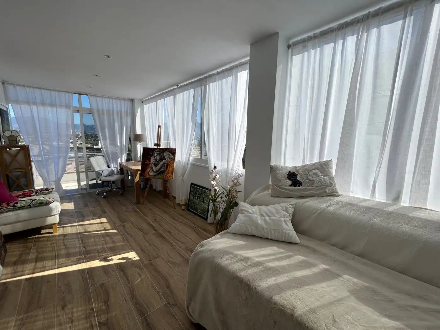 Dormitori de Casa o xalet en venda en L'Alfàs del Pi amb Aire condicionat, Jardí privat i Terrassa