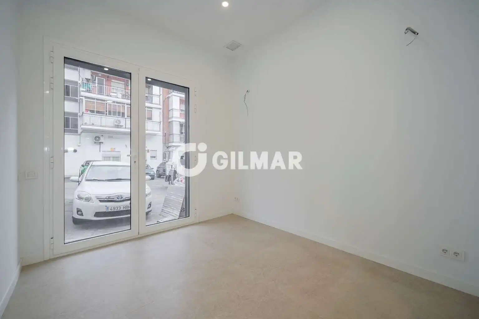 Habitación de Piso en venta en Madrid con Calefacción