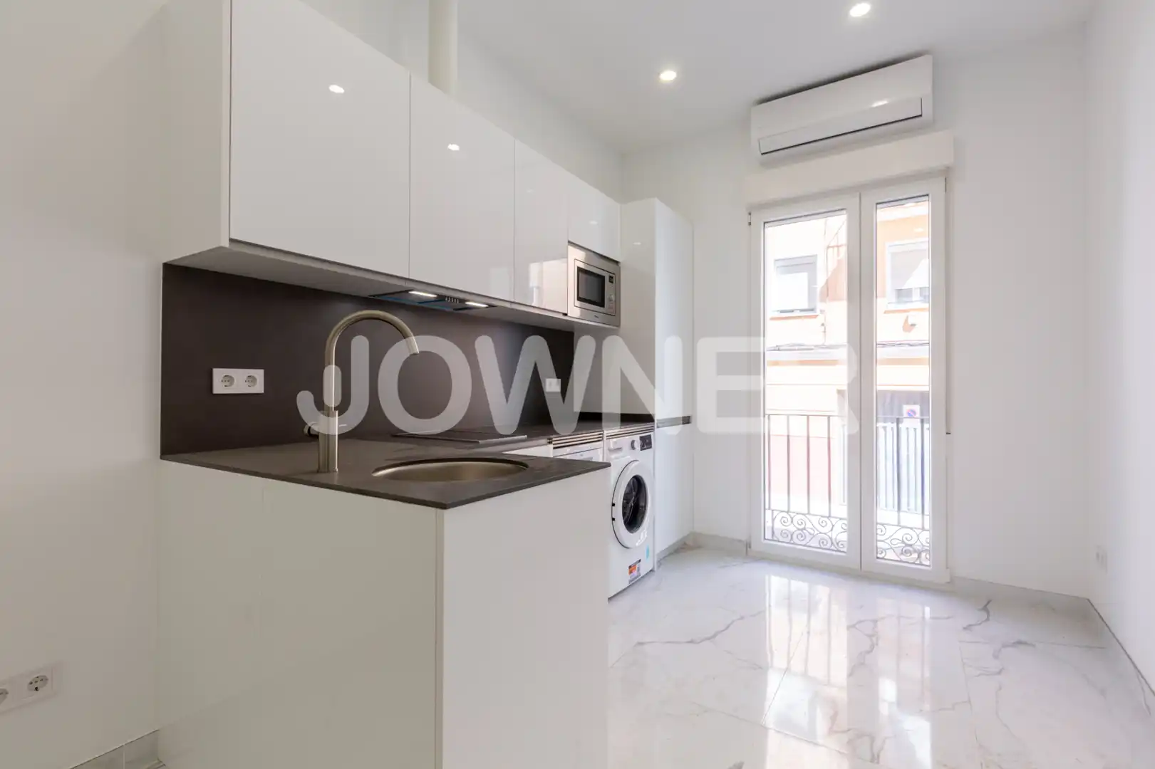 Flat with terrace for sale in Calle de Hermosilla, imagen 4
