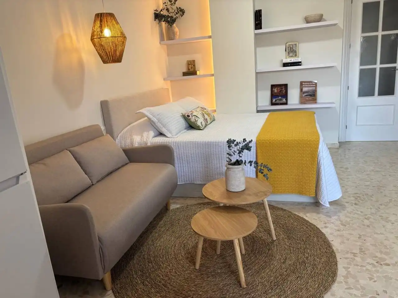 Living room of Study for rent in Roquetas de Mar  with Air Conditioner, Furnished and Balcony