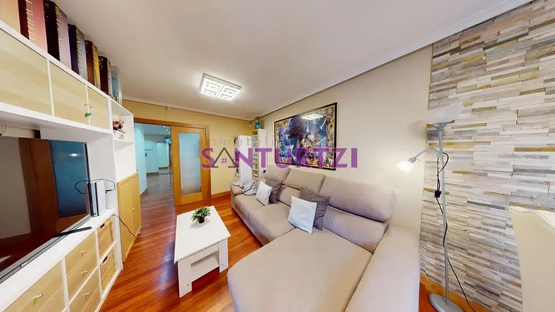 Exterior view of Flat for sale in Santurtzi   with Heating, Terrace and Storage room