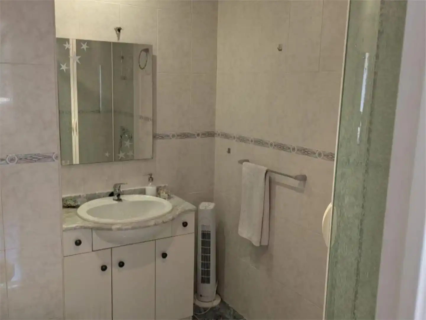 Baño de Casa o chalet de alquiler en Galapagar con Aire acondicionado, Jardín privado y Parquet