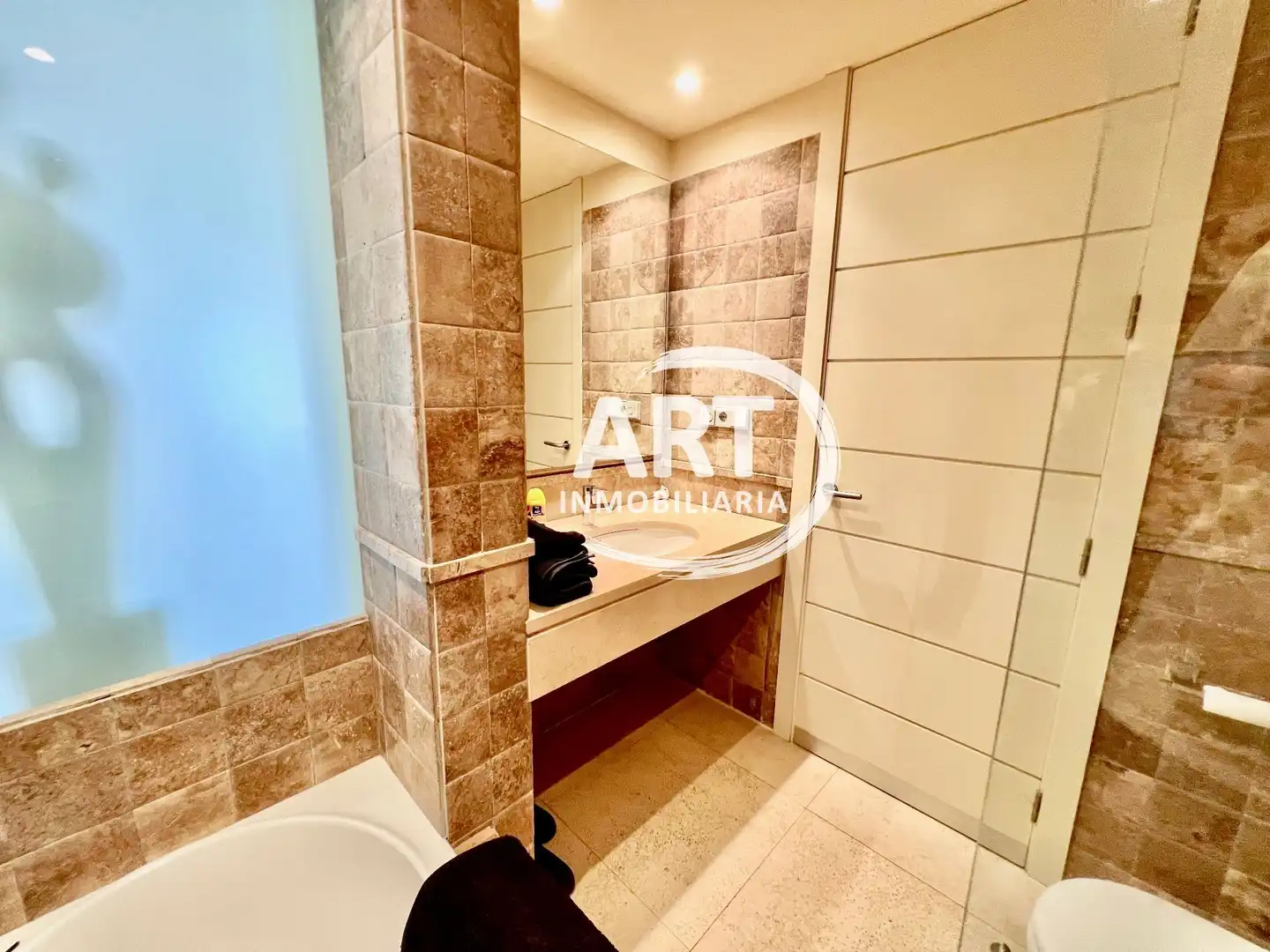 Bany de Apartament en venda en Benahavís amb Aire condicionat, Calefacció i Jardí privat
