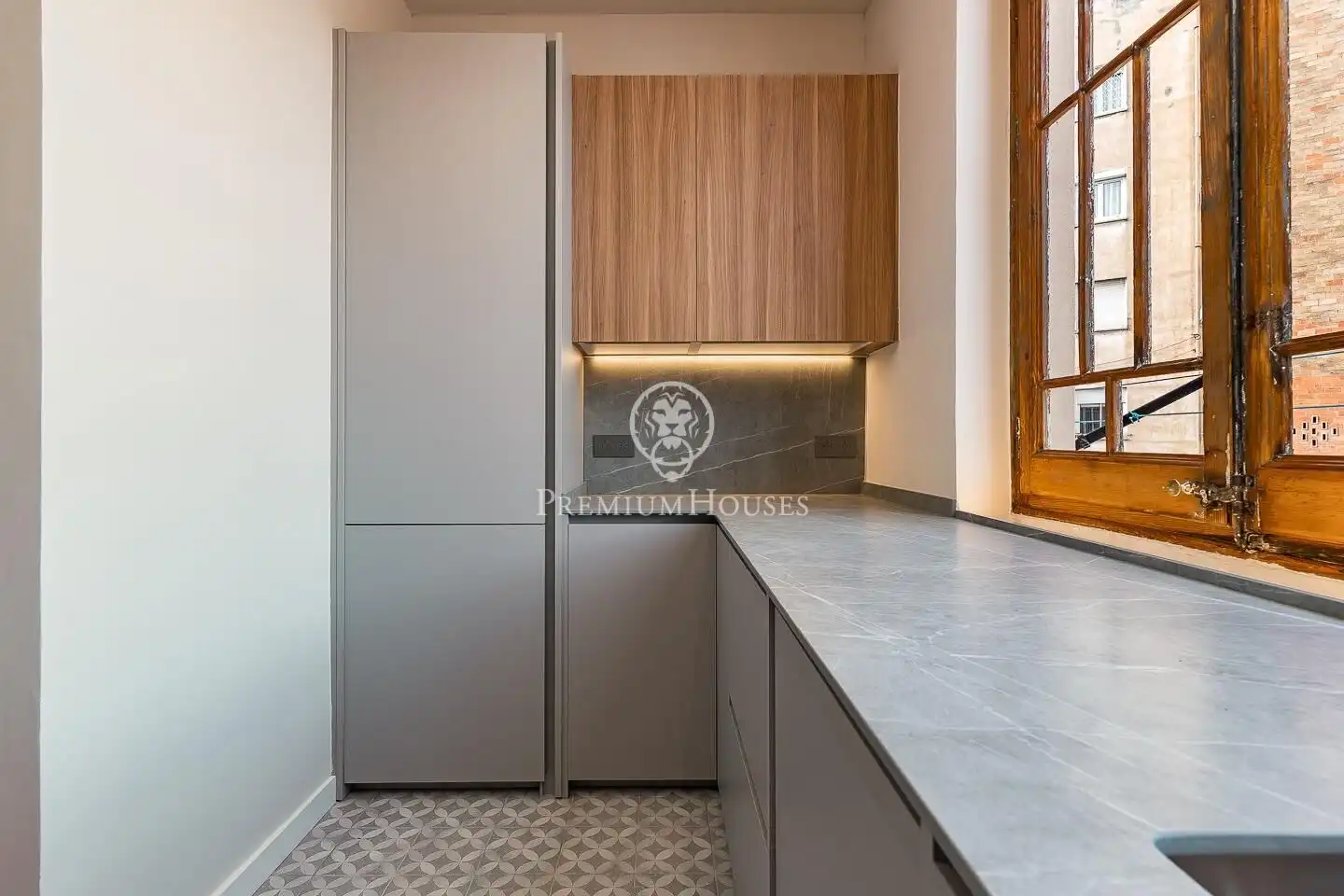Appartamento con terrazza in vendita a Carrer CONSELL DE CENT, imagen 9