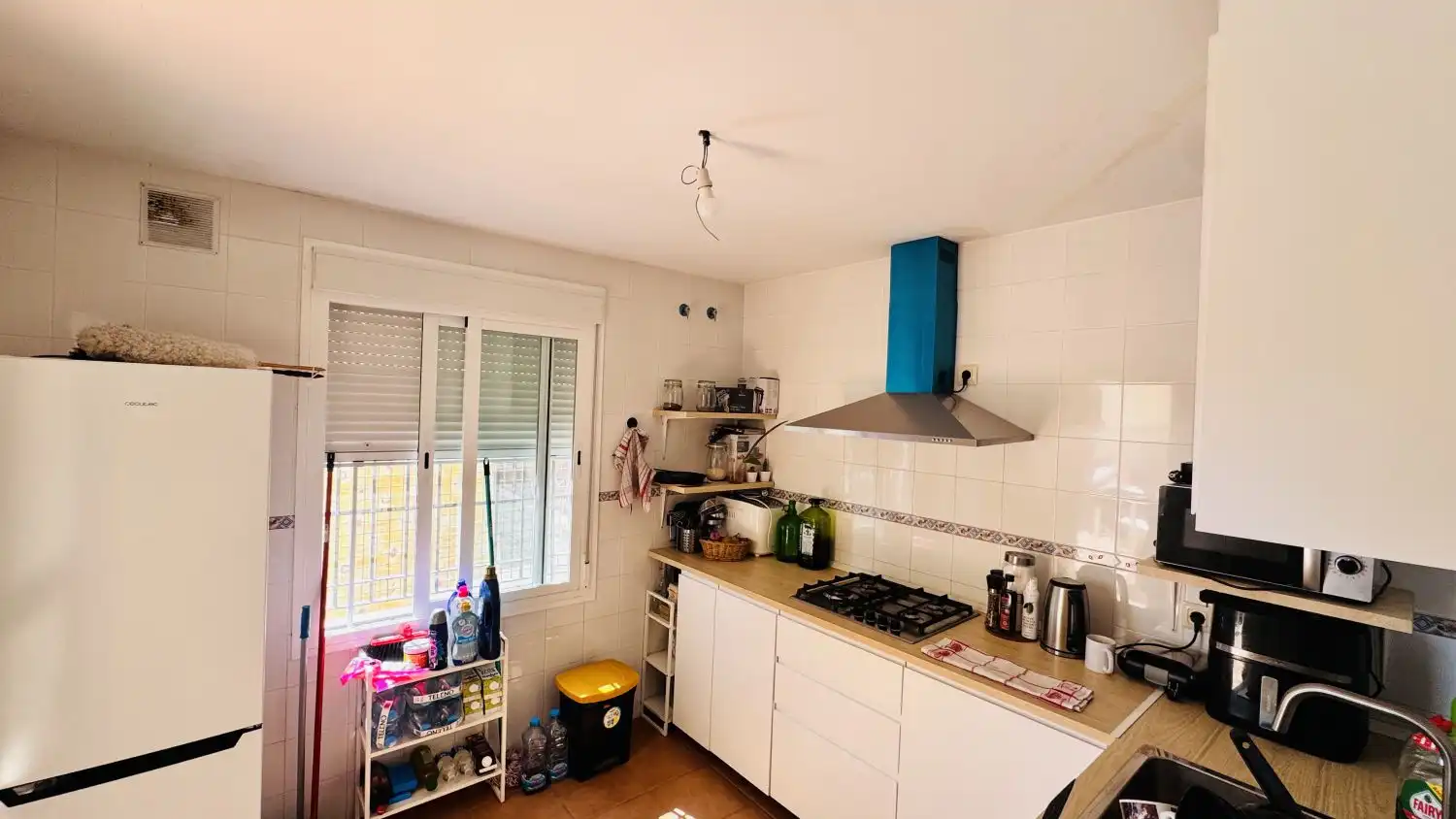 Cuina de Casa o xalet en venda en Lebrija amb Aire condicionat, Calefacció i Terrassa