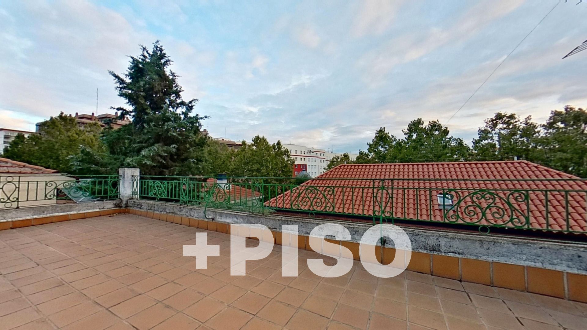 Terrace of House or chalet for sale in  Madrid Capital  with Heating, Private garden and Terrace