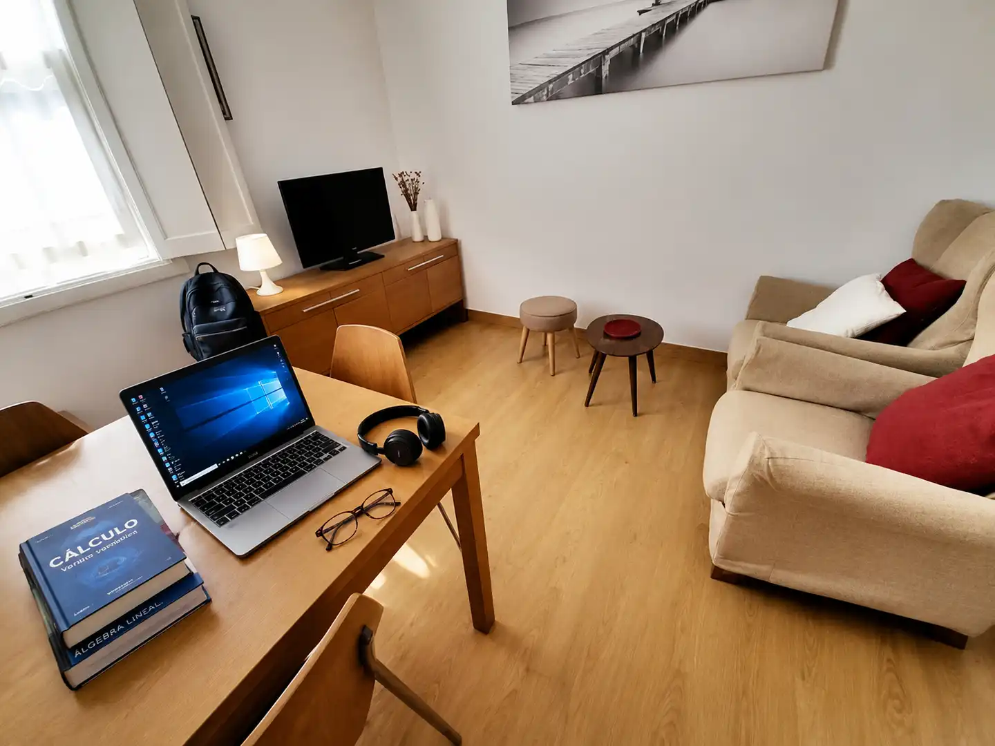 Wohnzimmer von Wohnung zur Miete in Santander mit Möbliert und Ofen