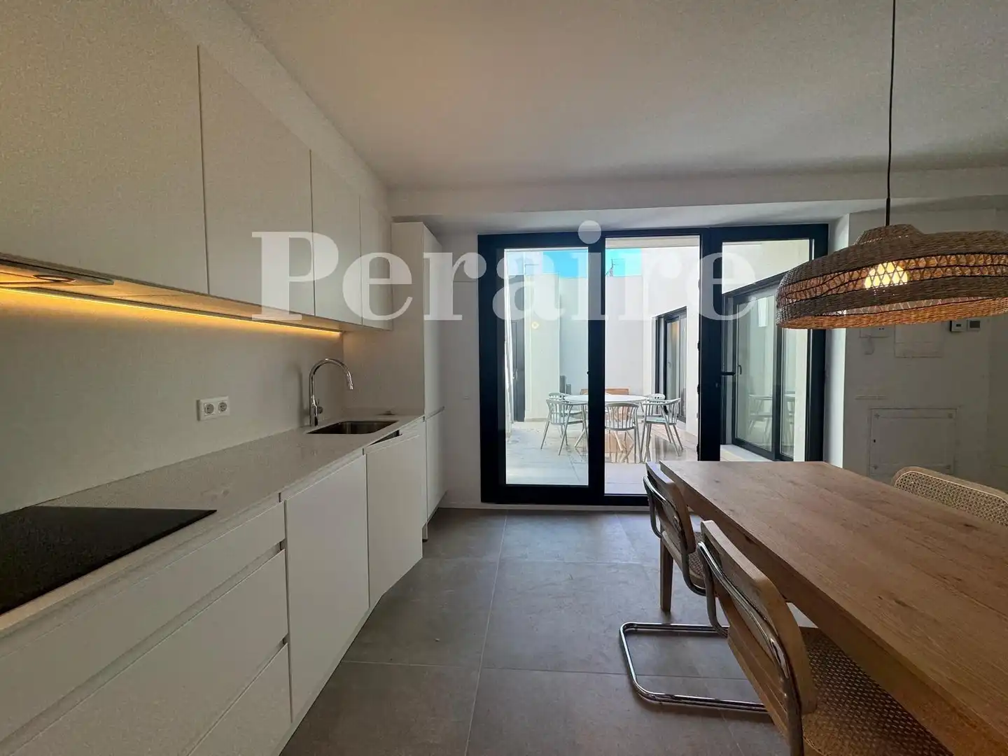 Cuina de Casa o xalet de lloguer en Badalona amb Aire condicionat, Calefacció i Parquet