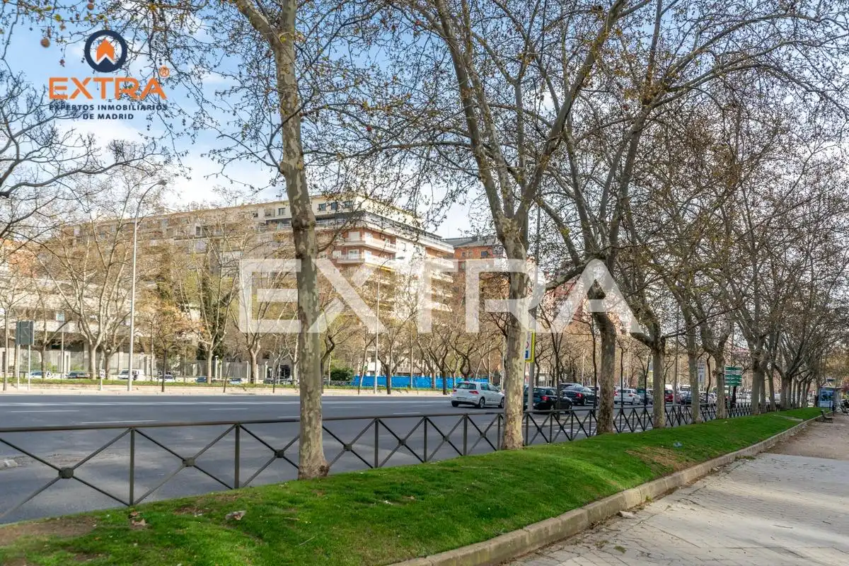 Außenansicht von Wohnung zum Verkauf in Madrid mit Klimaanlage, Heizung und Abstellraum