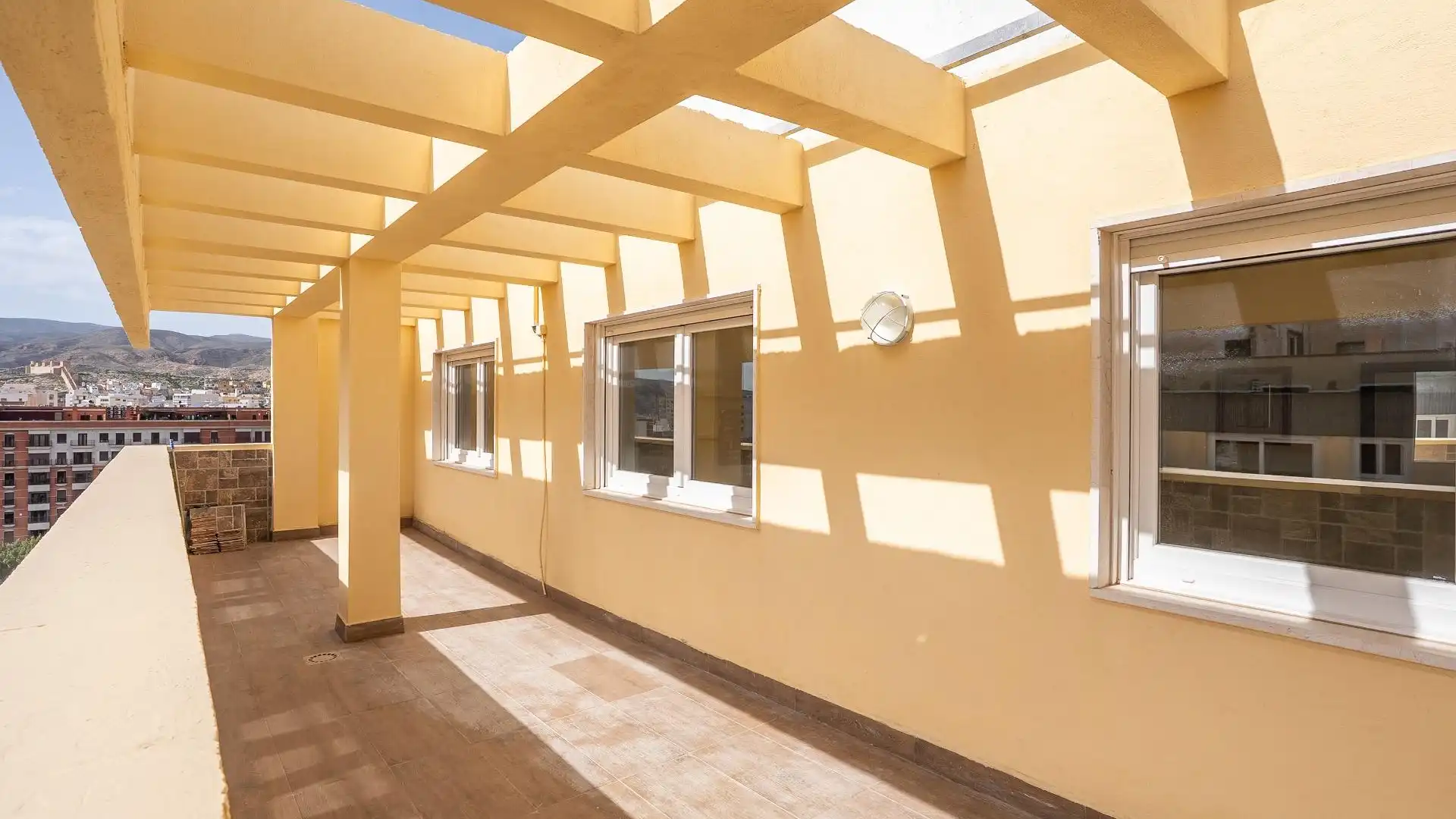 Terrassa de Àtic en venda en  Almería Capital amb Aire condicionat i Terrassa